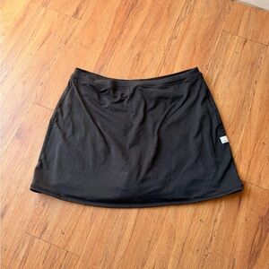 Vuori Black Mini Skirt